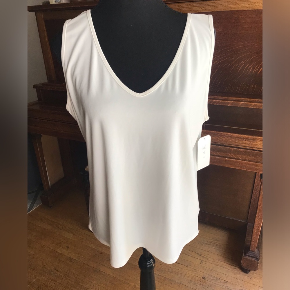 NWT Clara Sun Woo Mid Length V-Neck Tank - Ivory, size XL